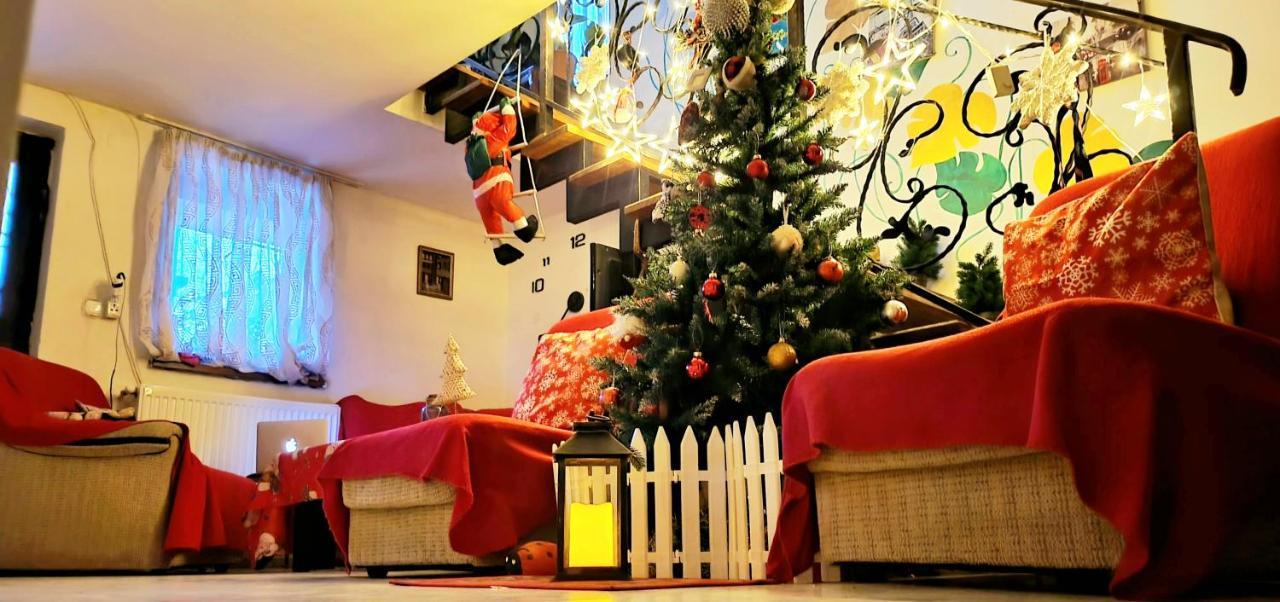 Happy Pandasn12 Otel Borjomi Dış mekan fotoğraf